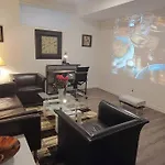Brand New Suite In The Lakes