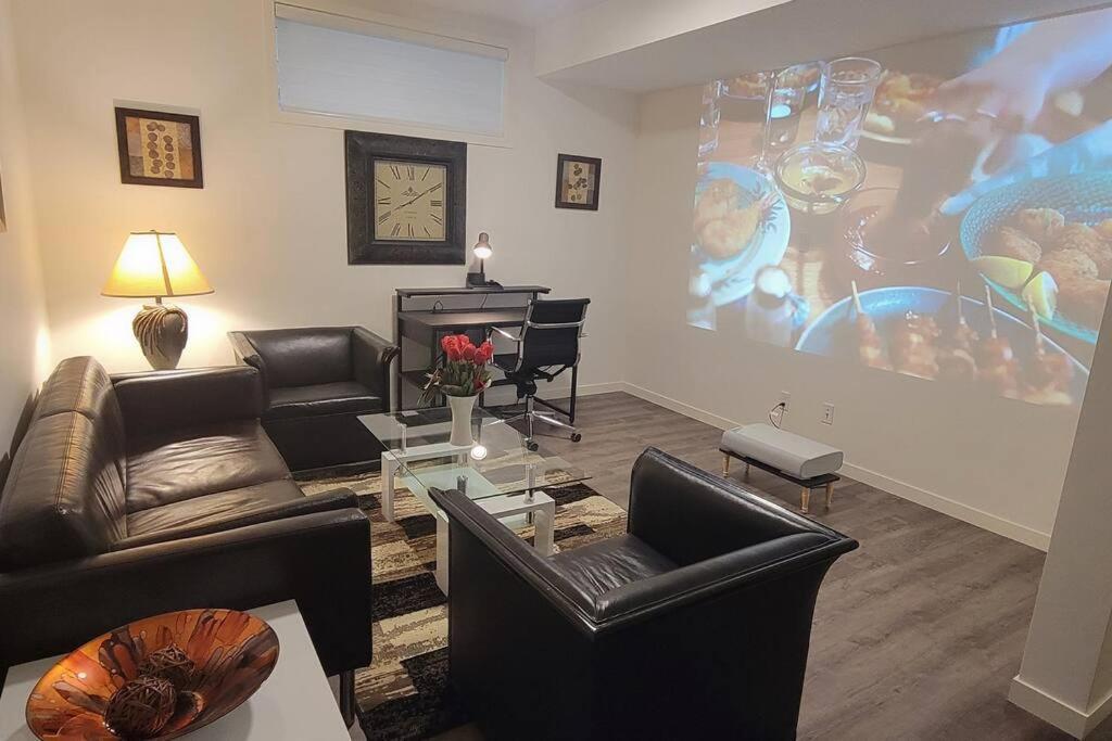 Apartment Brand New In The Lakes *