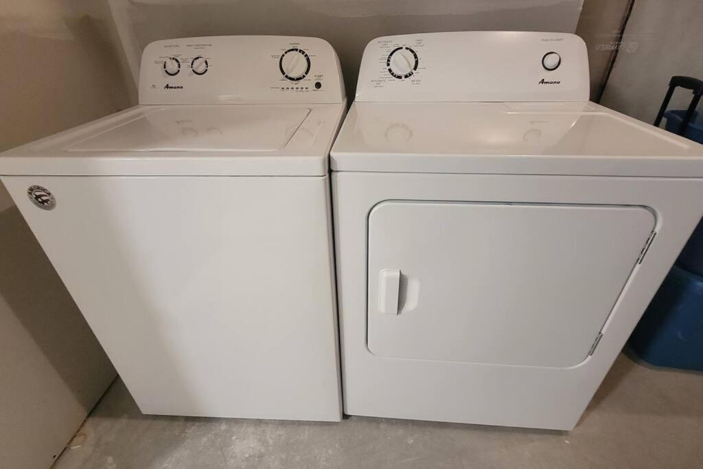 Apartment Brand New In The Lakes *